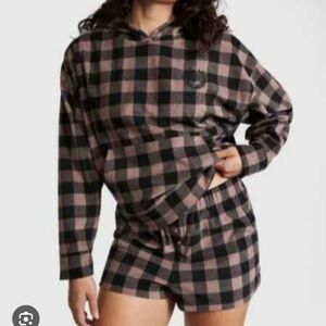 NWT!! 🎉PINK Victoria's Secret Black and Pink Plaid Set